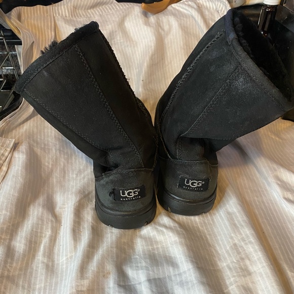 UGG AUSTRALIA WOMEN'S MICHAELA - Picture 4 of 9